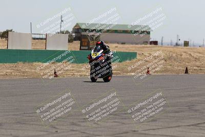 media/Jun-05-2022-WERA (Sun) [[64b01df28d]]/Race 3 C Superbike Expert Novice/